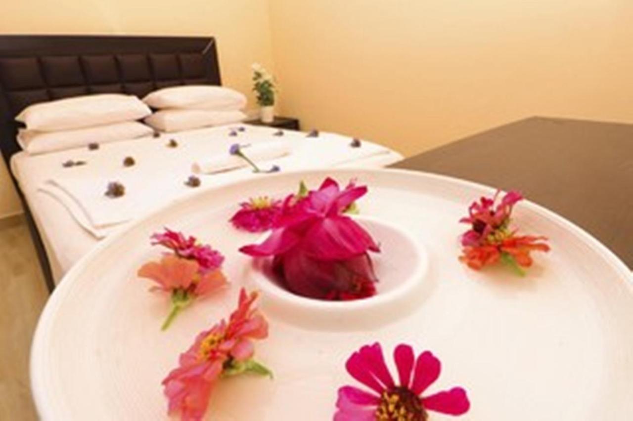 Peacock Resort Anurâdhapura Extérieur photo