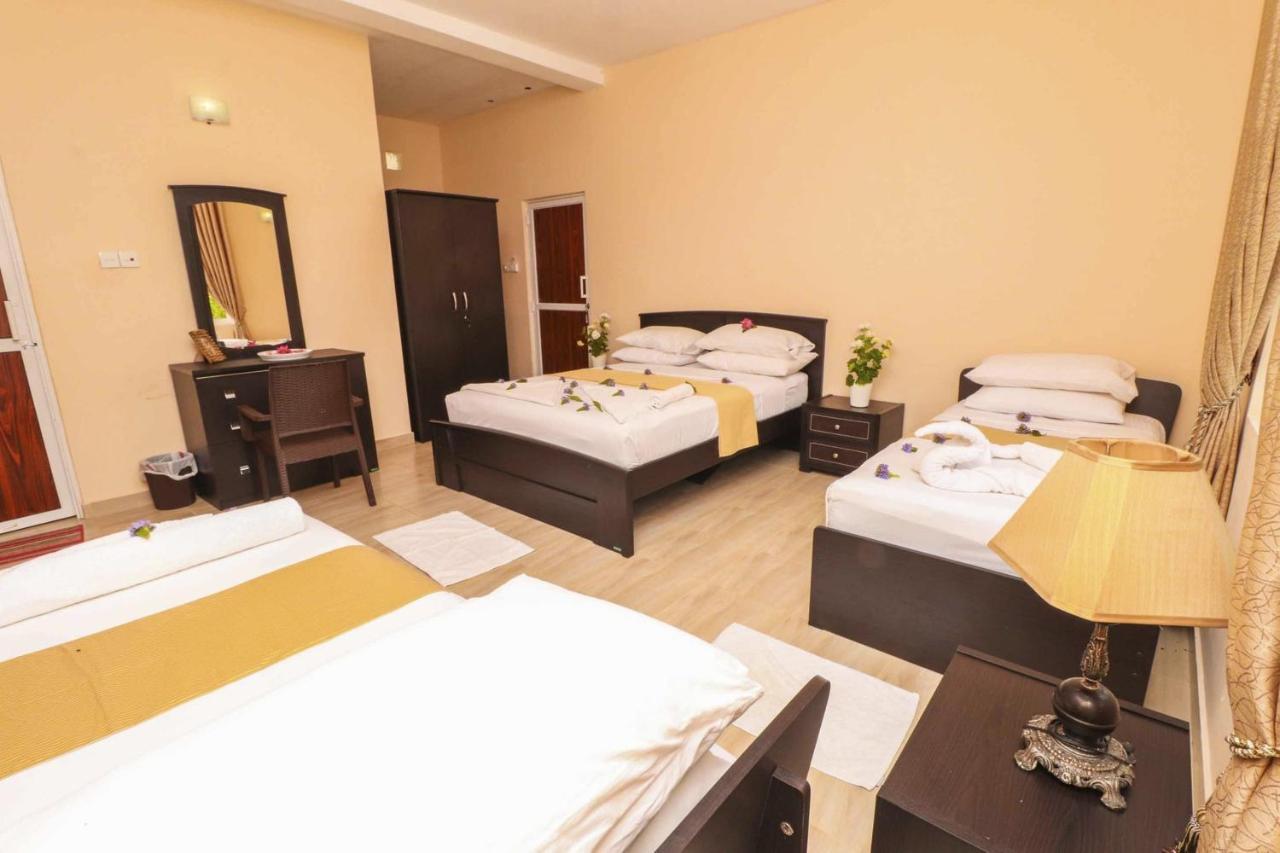Peacock Resort Anurâdhapura Extérieur photo